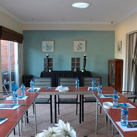 The Lakehouse Guest House Brakpan Vliegveld Buitenkant foto