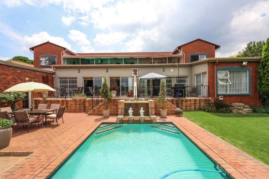 The Lakehouse Guest House Brakpan Vliegveld Buitenkant foto
