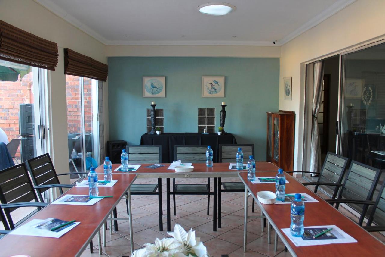 The Lakehouse Guest House Brakpan Vliegveld Buitenkant foto