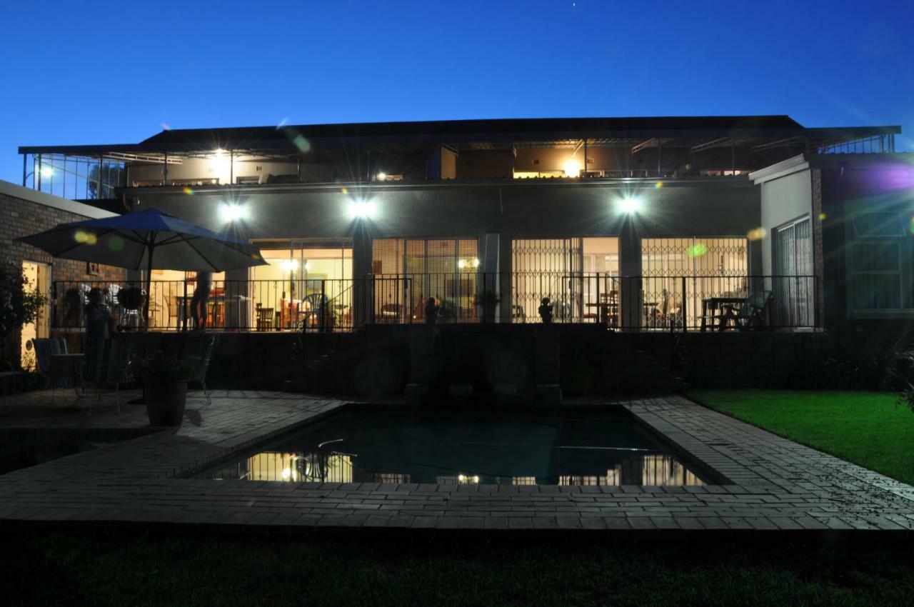 The Lakehouse Guest House Brakpan Vliegveld Buitenkant foto